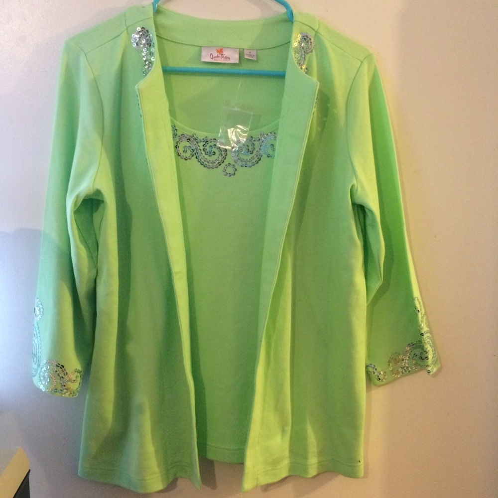 Quaker Factory Top